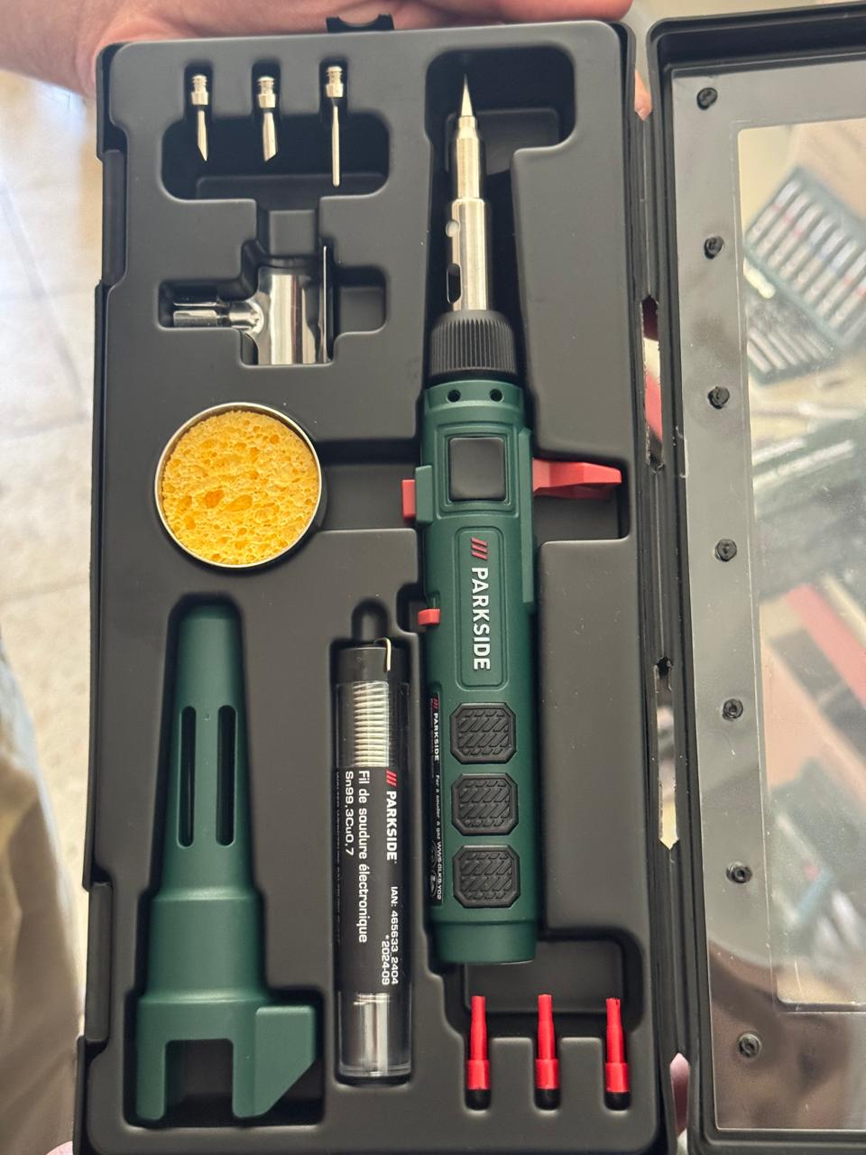 Soldering iron