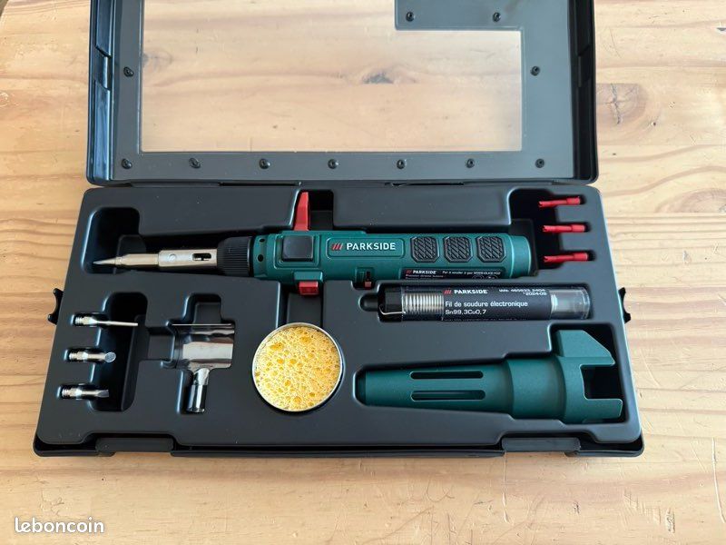 Soldering iron